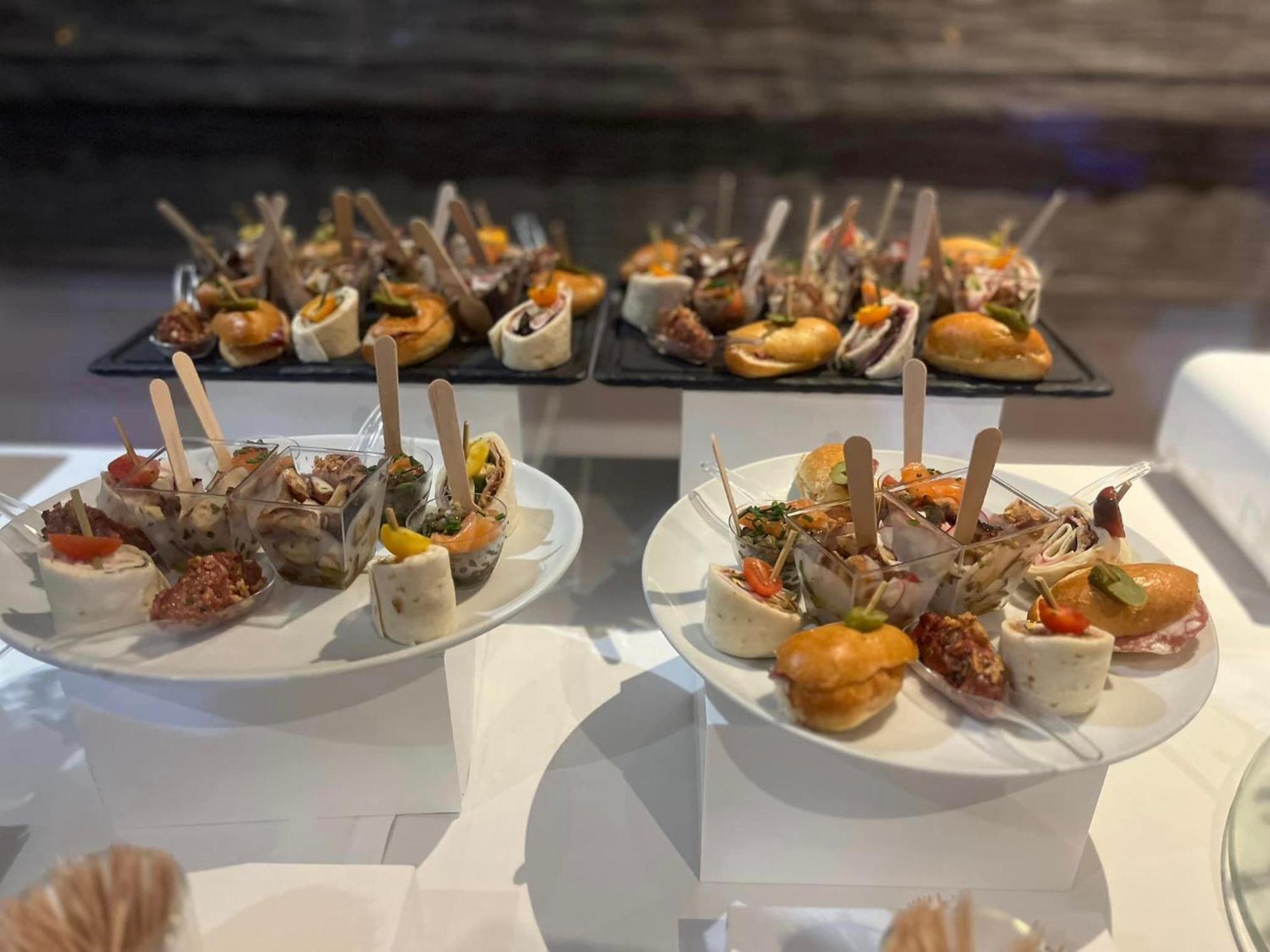 Limas Ambiance Hotel מראה חיצוני תמונה