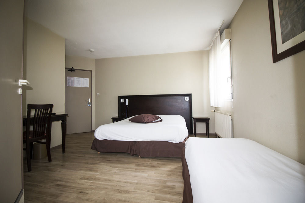 Limas Ambiance Hotel מראה חיצוני תמונה