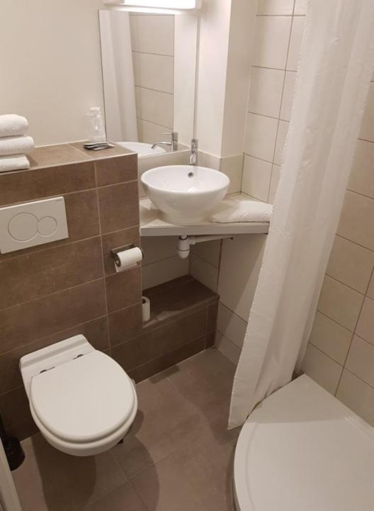 Limas Ambiance Hotel מראה חיצוני תמונה